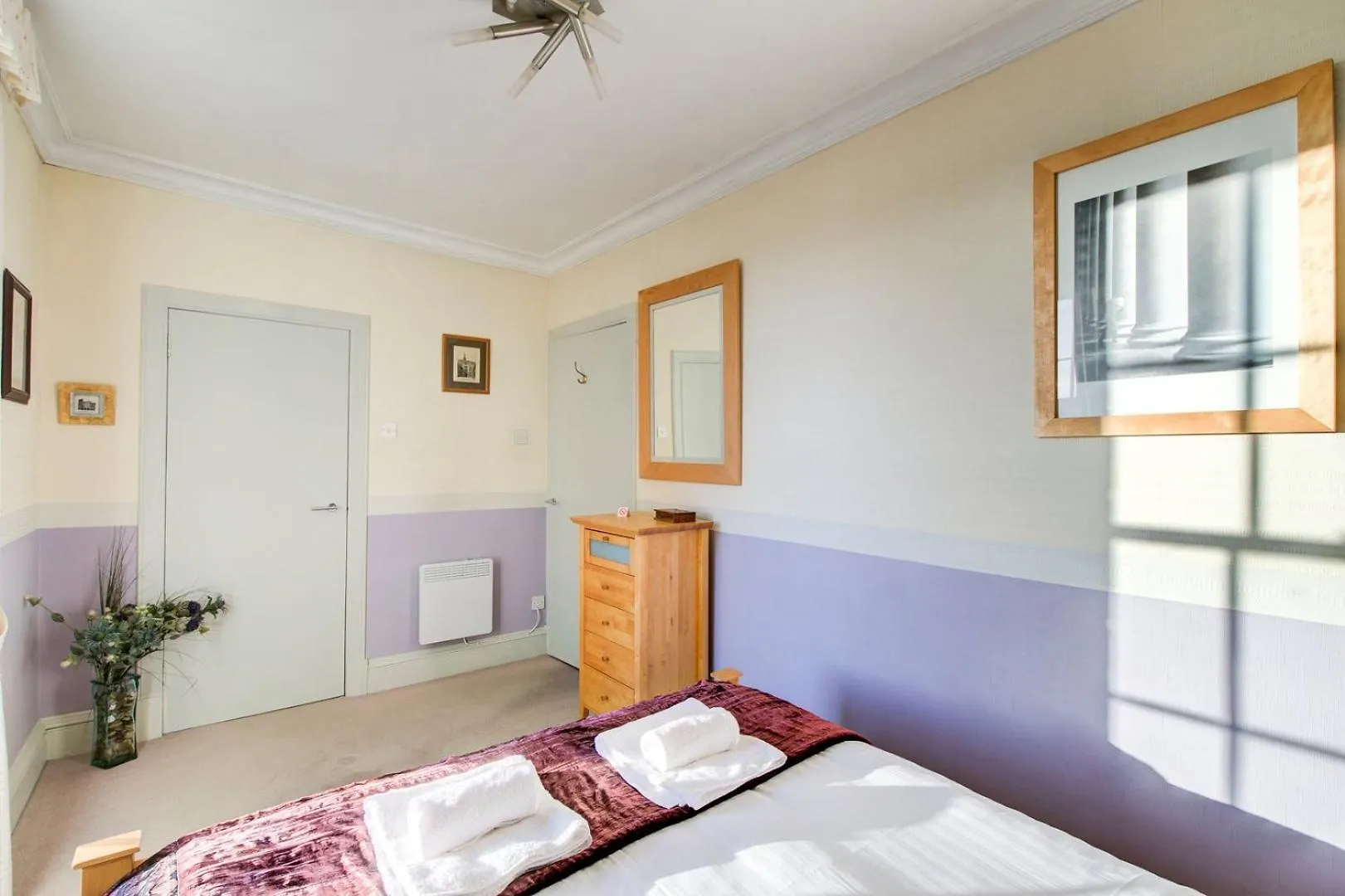Guestready - Historic Edinburgh Old Town Apartment 0*,  United Kingdom