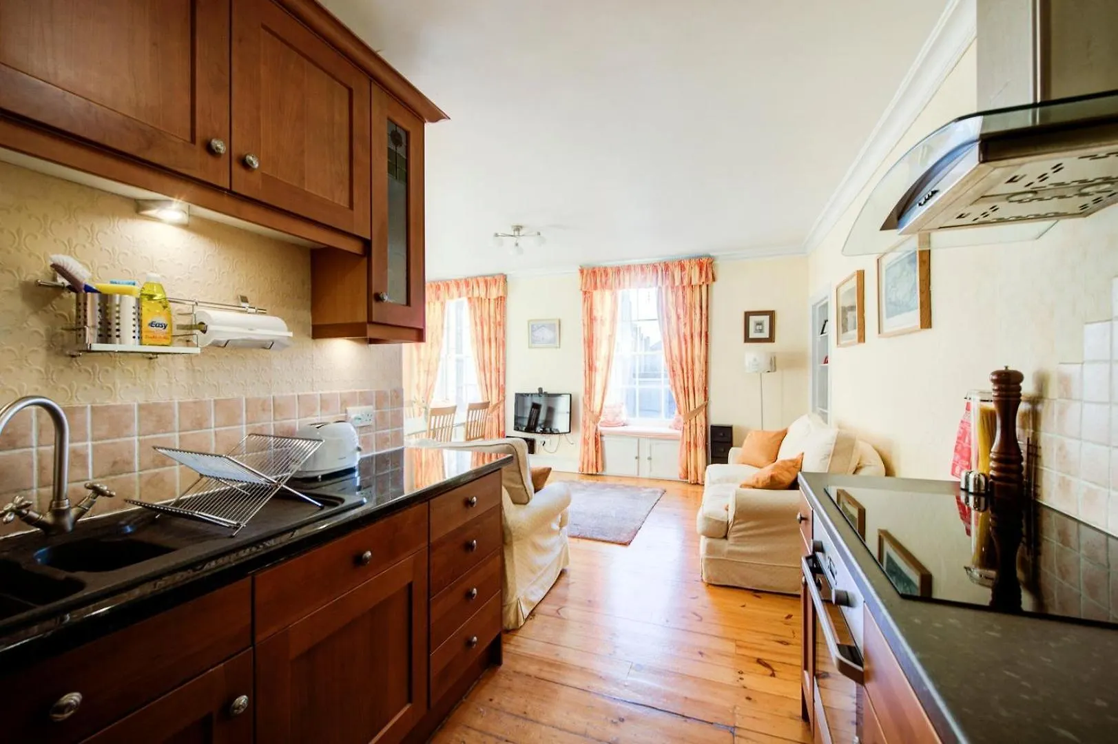 Guestready - Historic Edinburgh Old Town Apartment