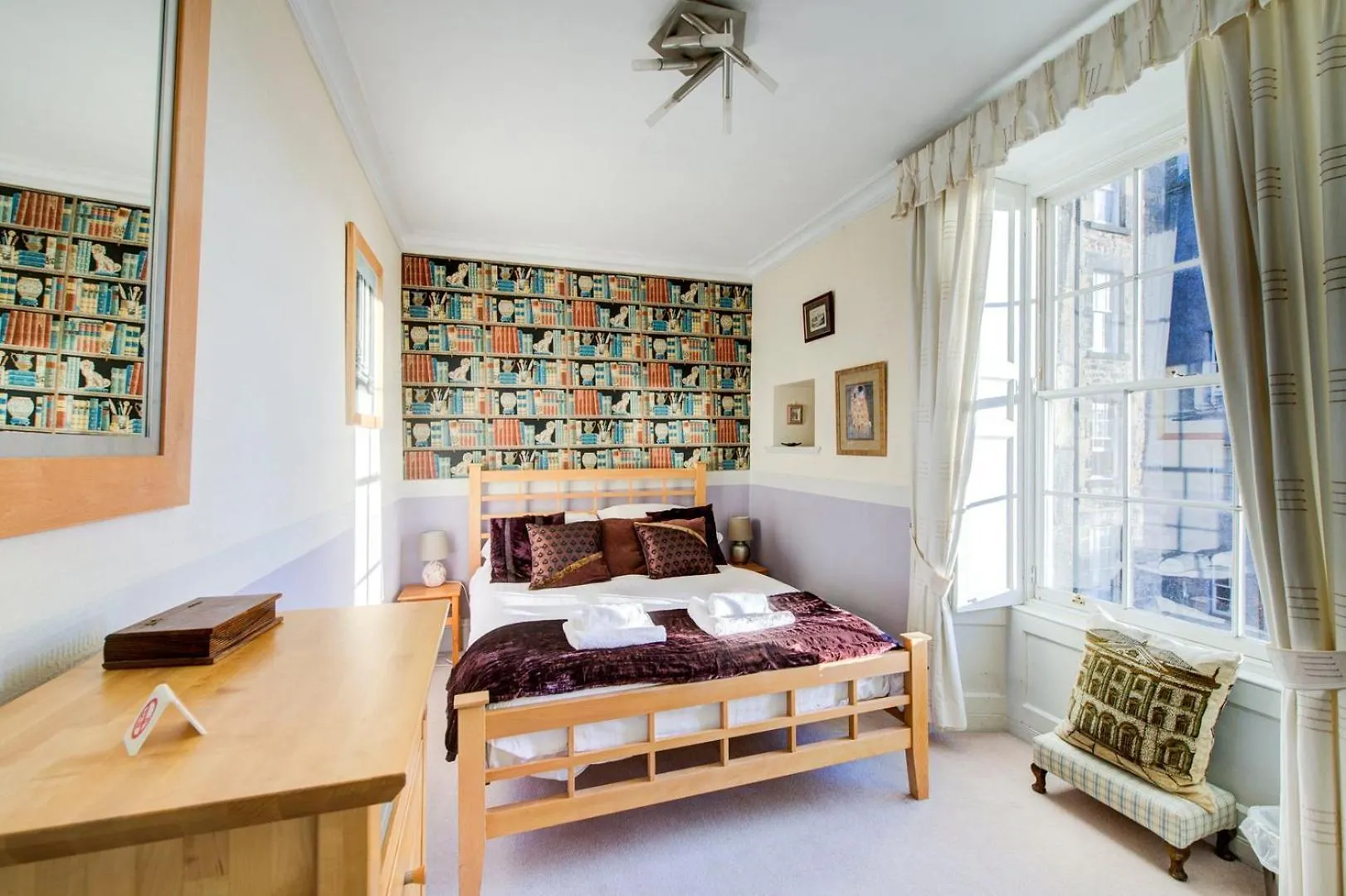 Guestready - Historic Edinburgh Old Town Apartment