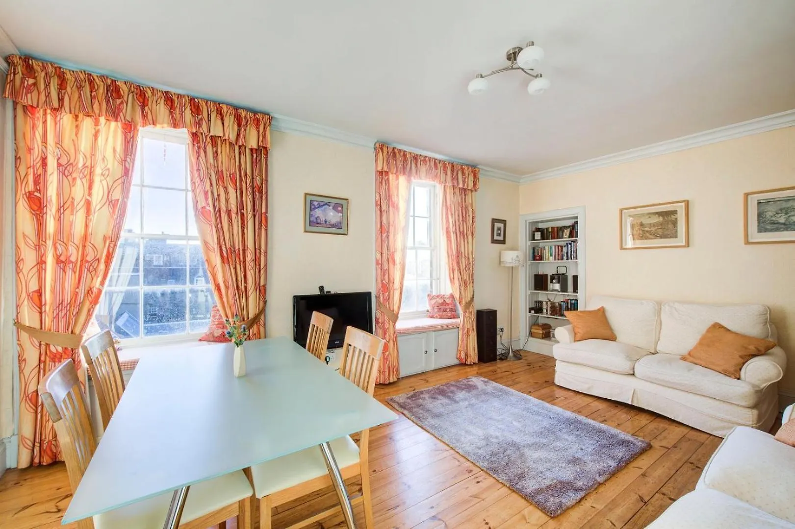 Guestready - Historic Edinburgh Old Town Apartment 0*,  United Kingdom