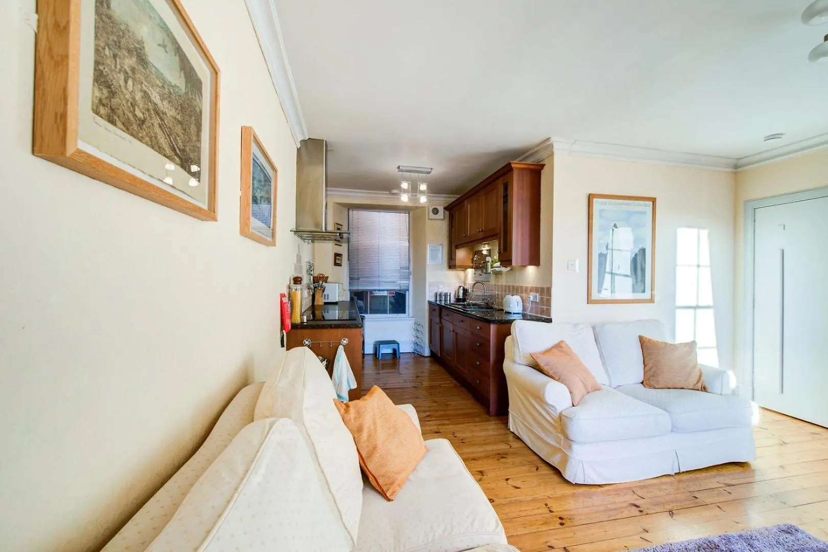 Guestready - Historic Edinburgh Old Town Apartment